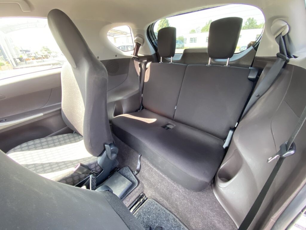 Toyota iQ