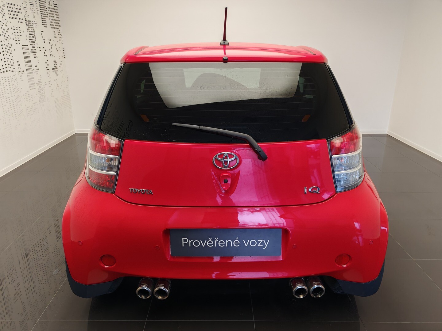 Toyota iQ