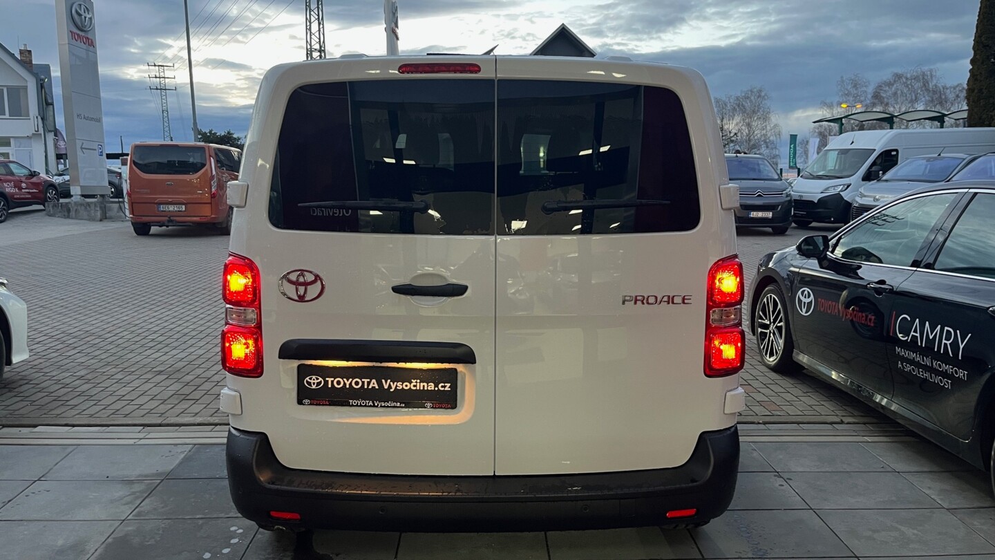 Toyota PROACE