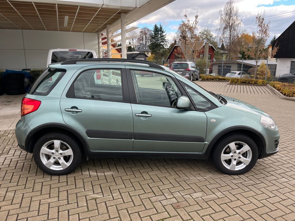 Suzuki SX4