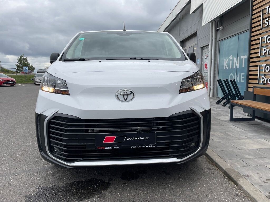 Toyota PROACE