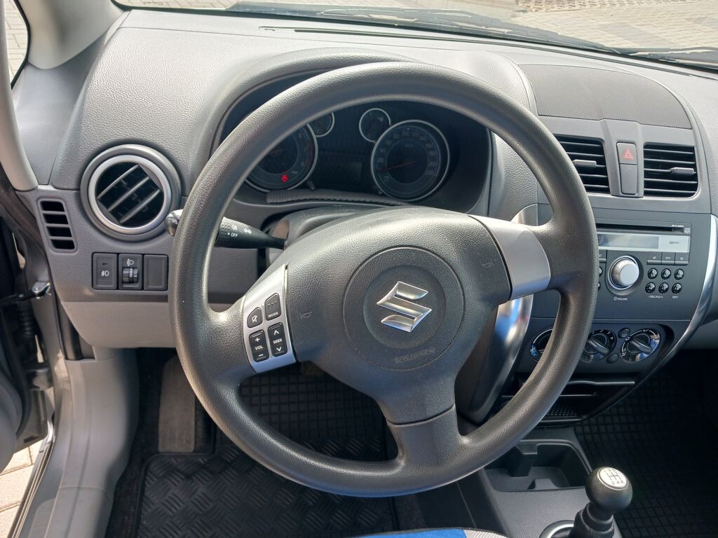 Suzuki SX4