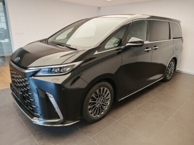 Lexus LM