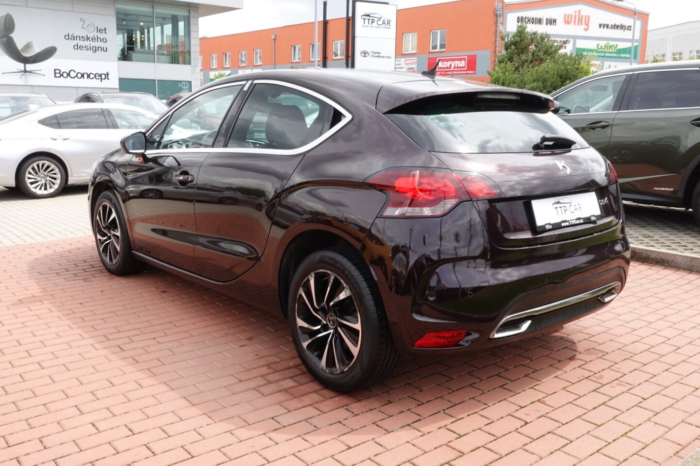 DS Automobiles DS 4
