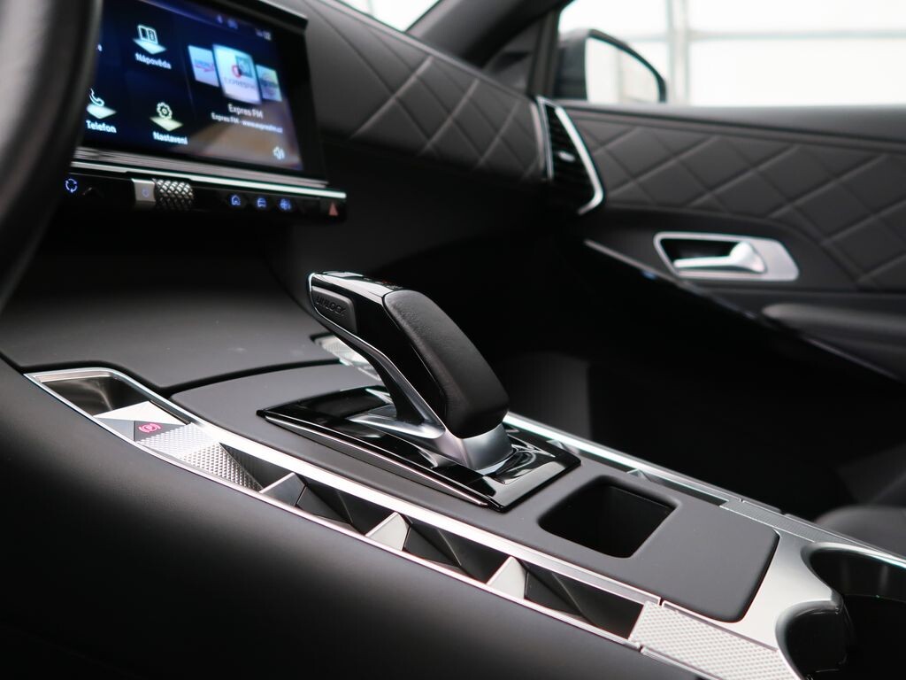 DS Automobiles DS 7 Crossback