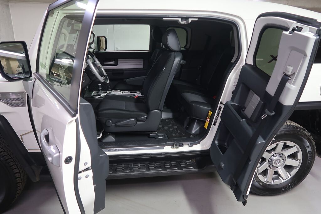 Toyota FJ
