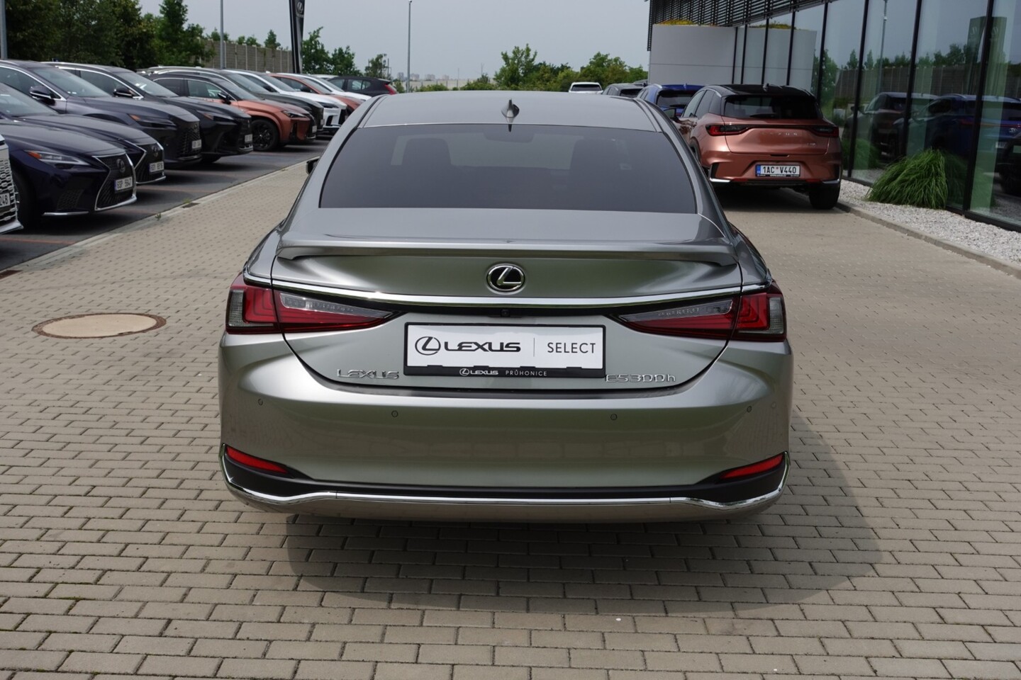 Lexus ES