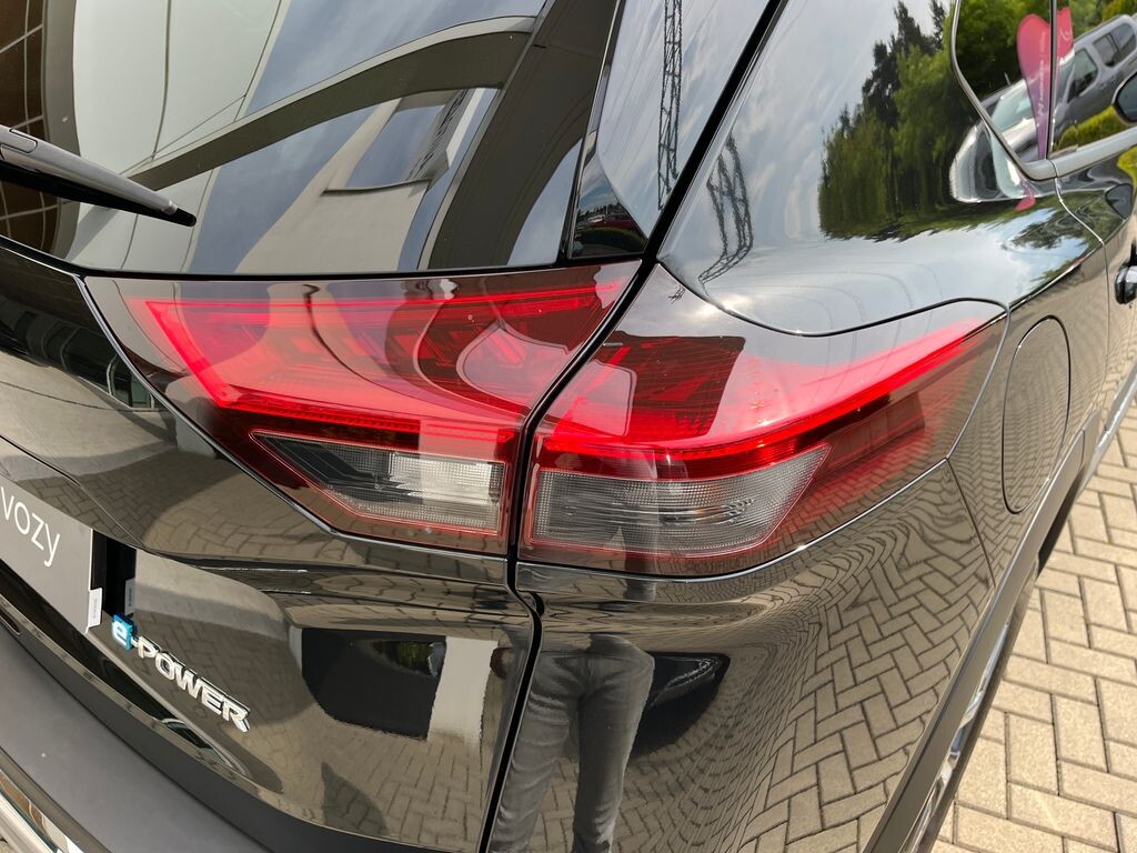 Nissan Další
