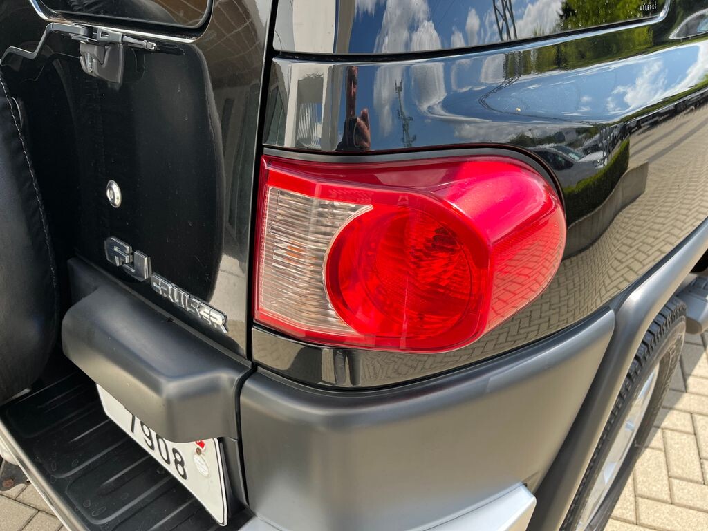 Toyota FJ