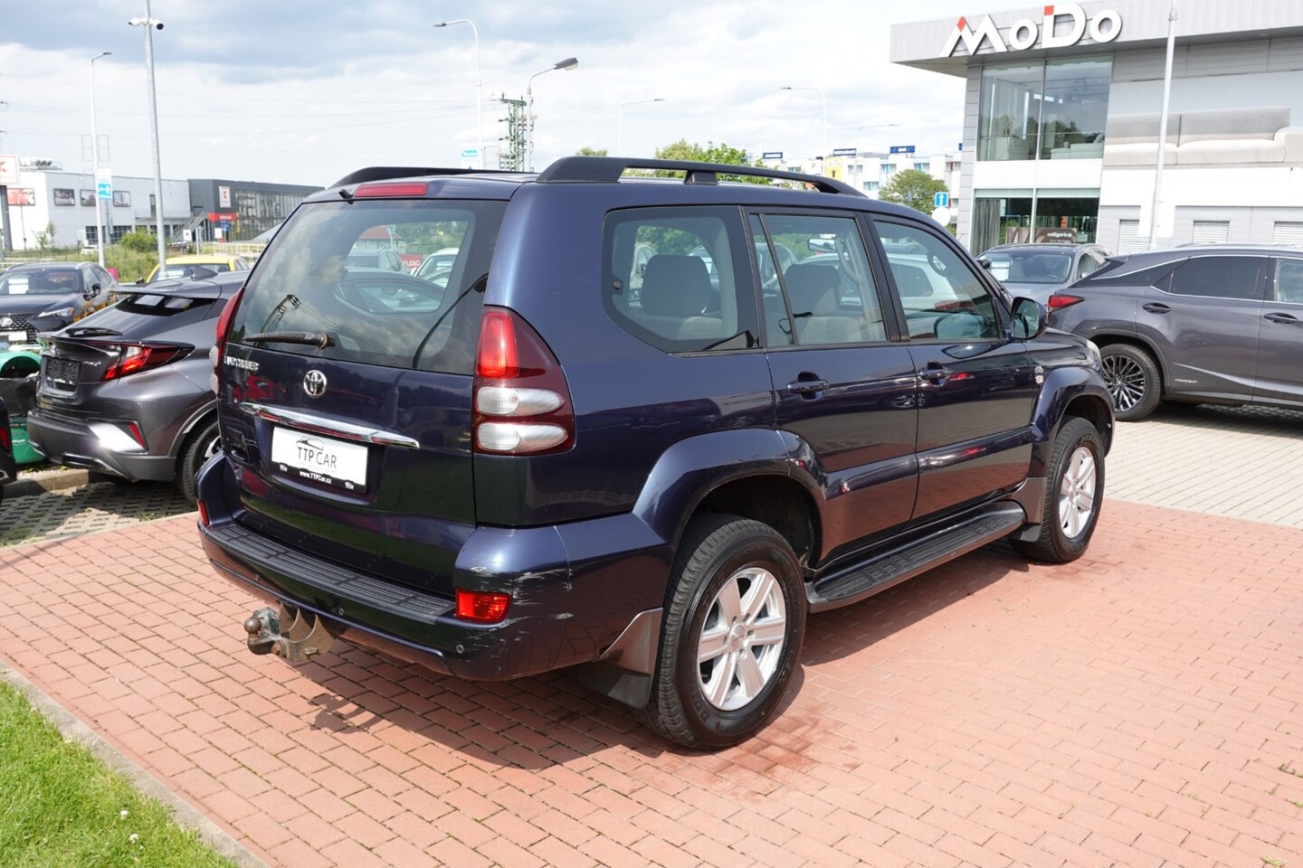 Toyota Land Cruiser