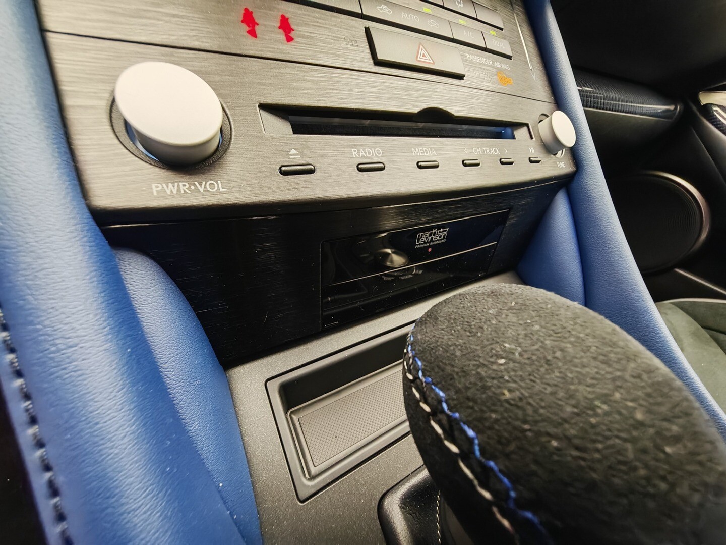 Lexus RC