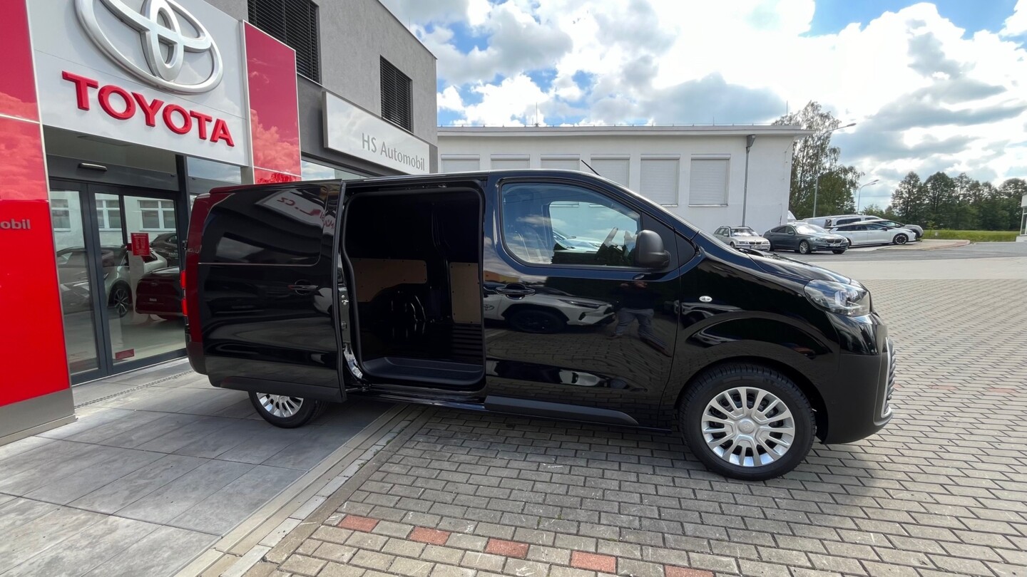 Toyota PROACE