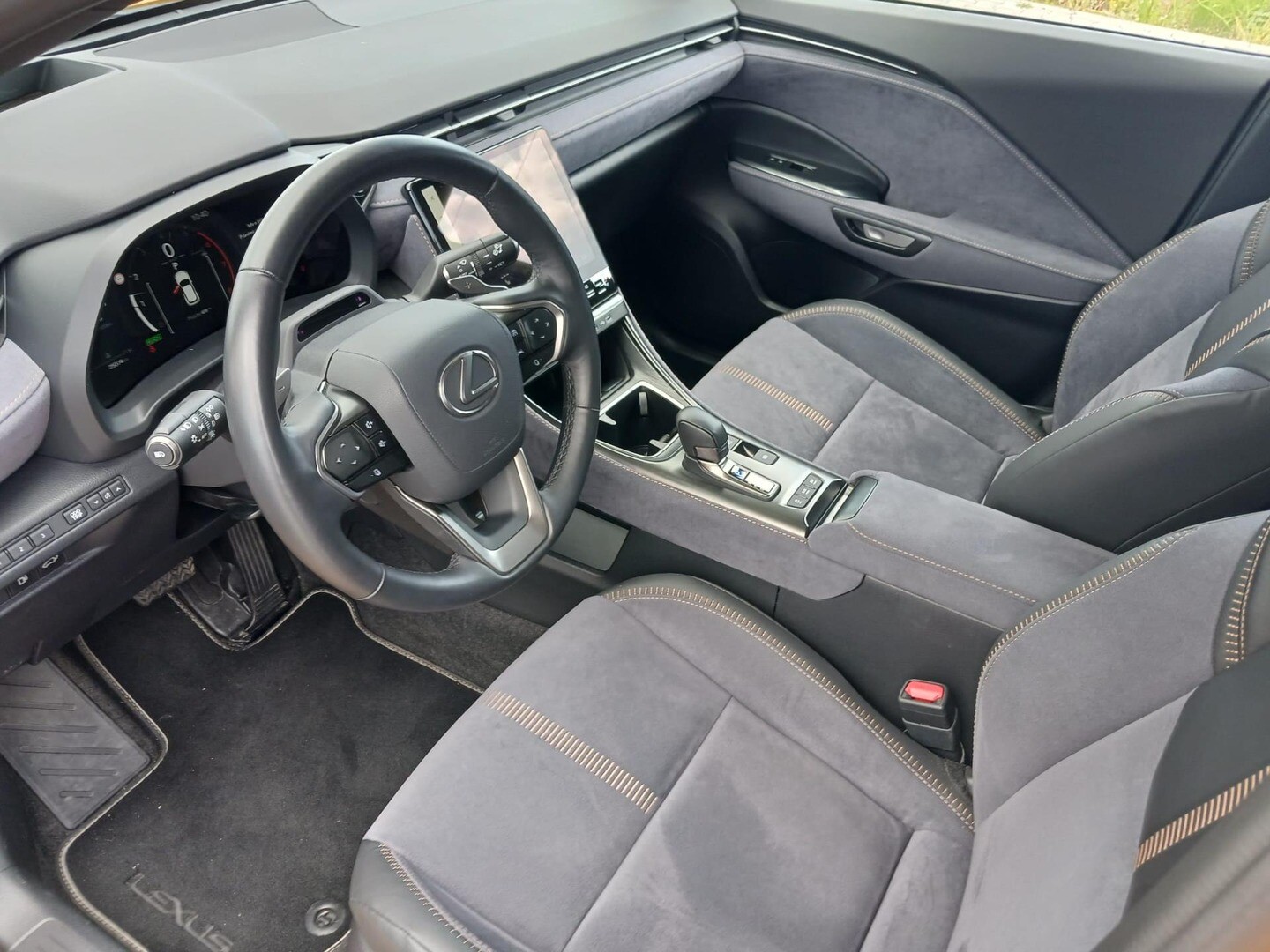 Lexus LBX
