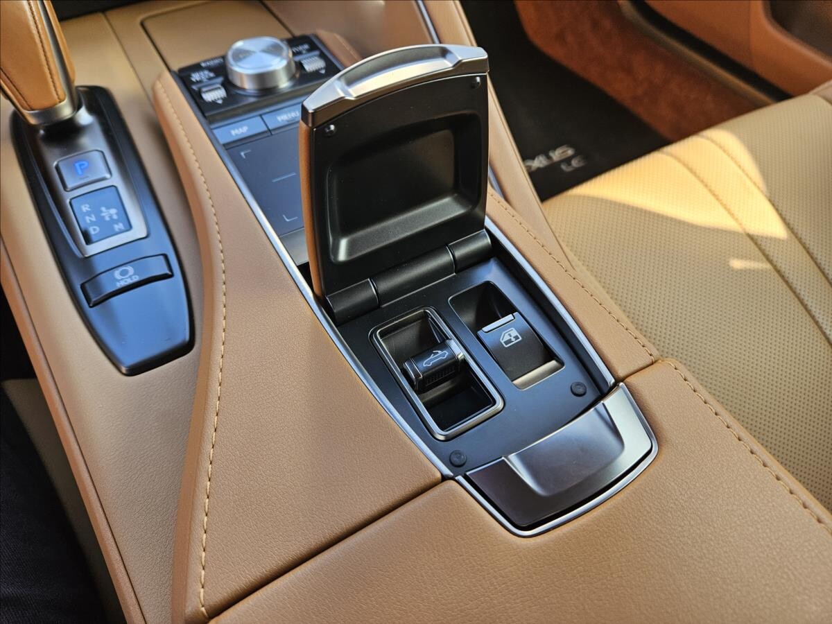 Lexus LC