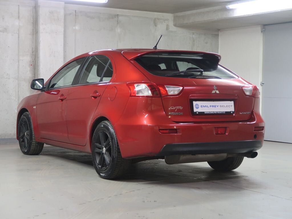 Mitsubishi Lancer