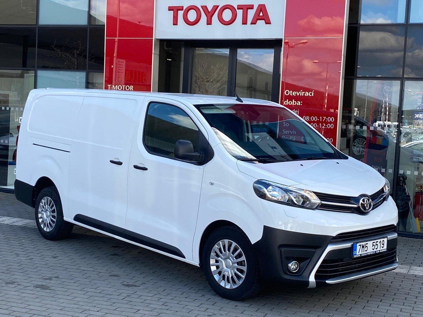 Toyota PROACE