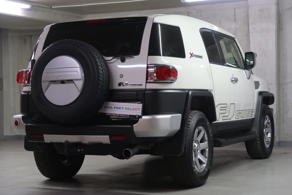 Toyota FJ