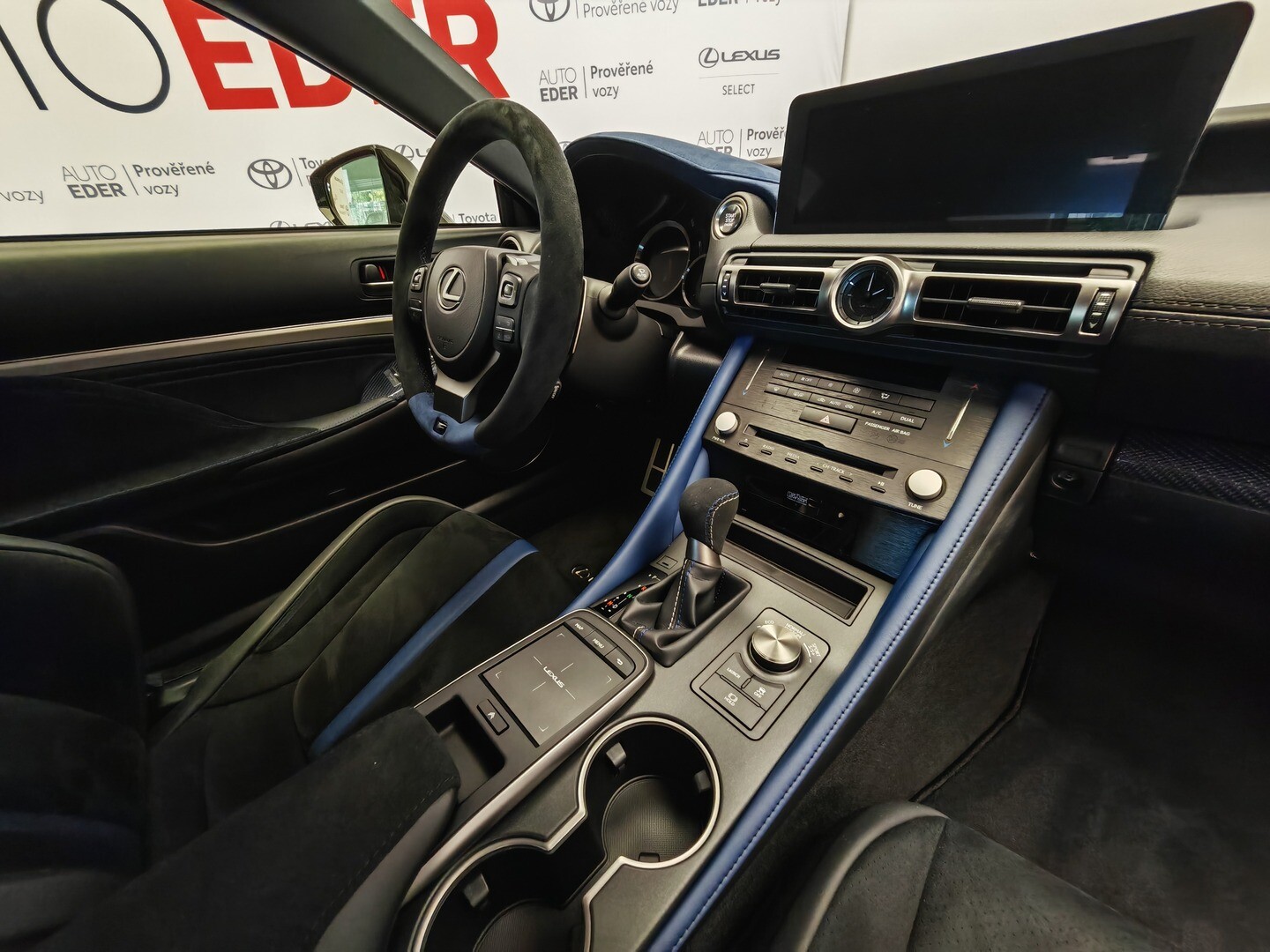 Lexus RC