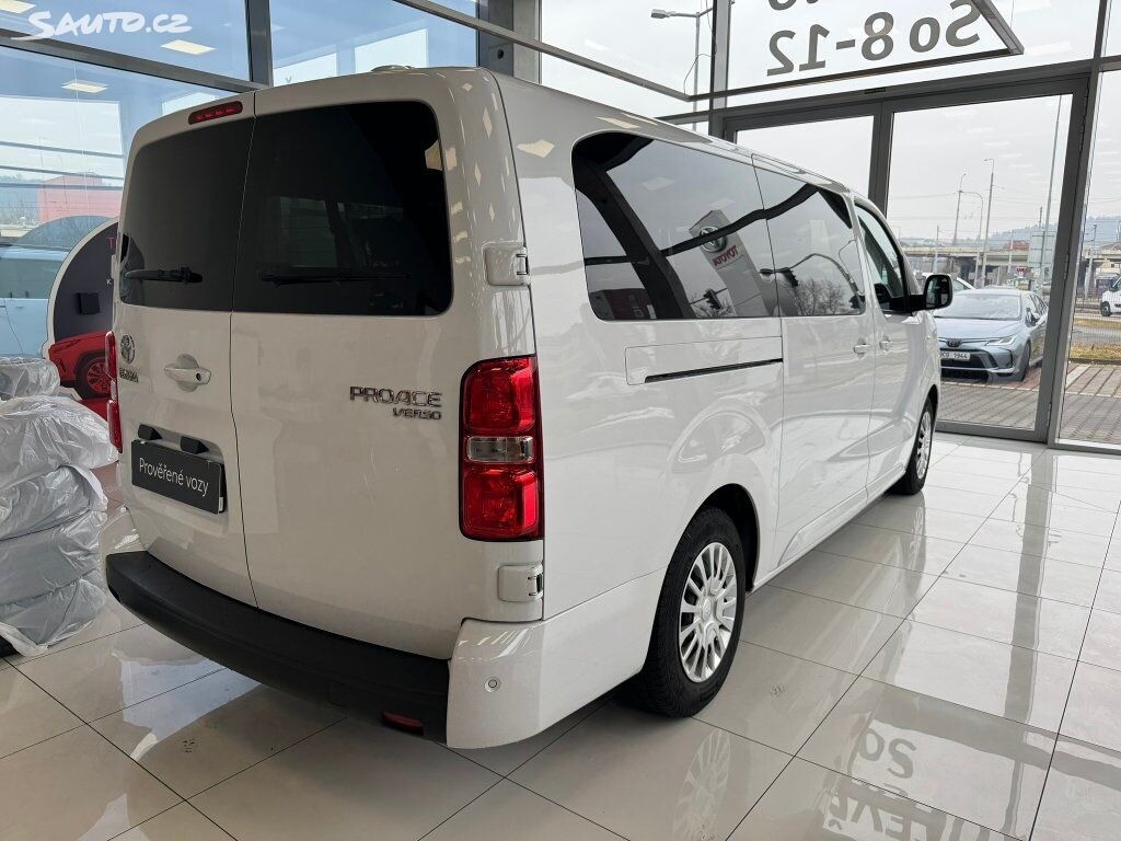 Toyota PROACE