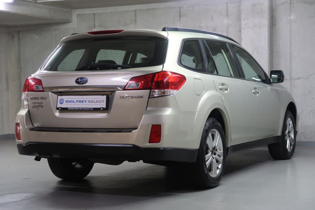 Subaru OUTBACK