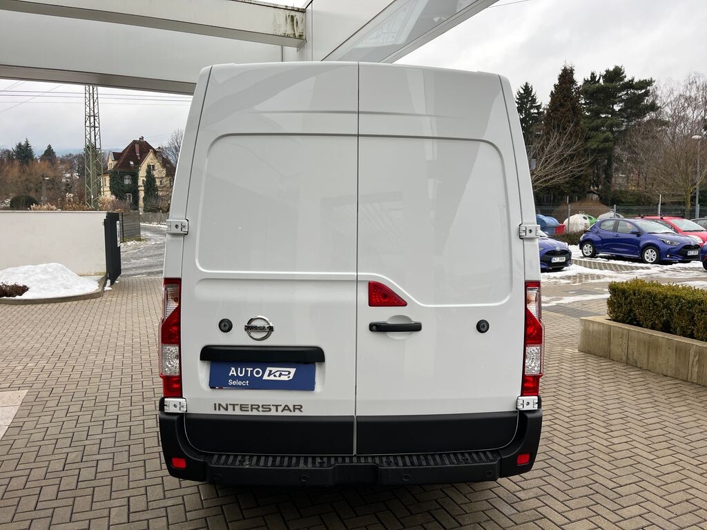 Nissan Interstar