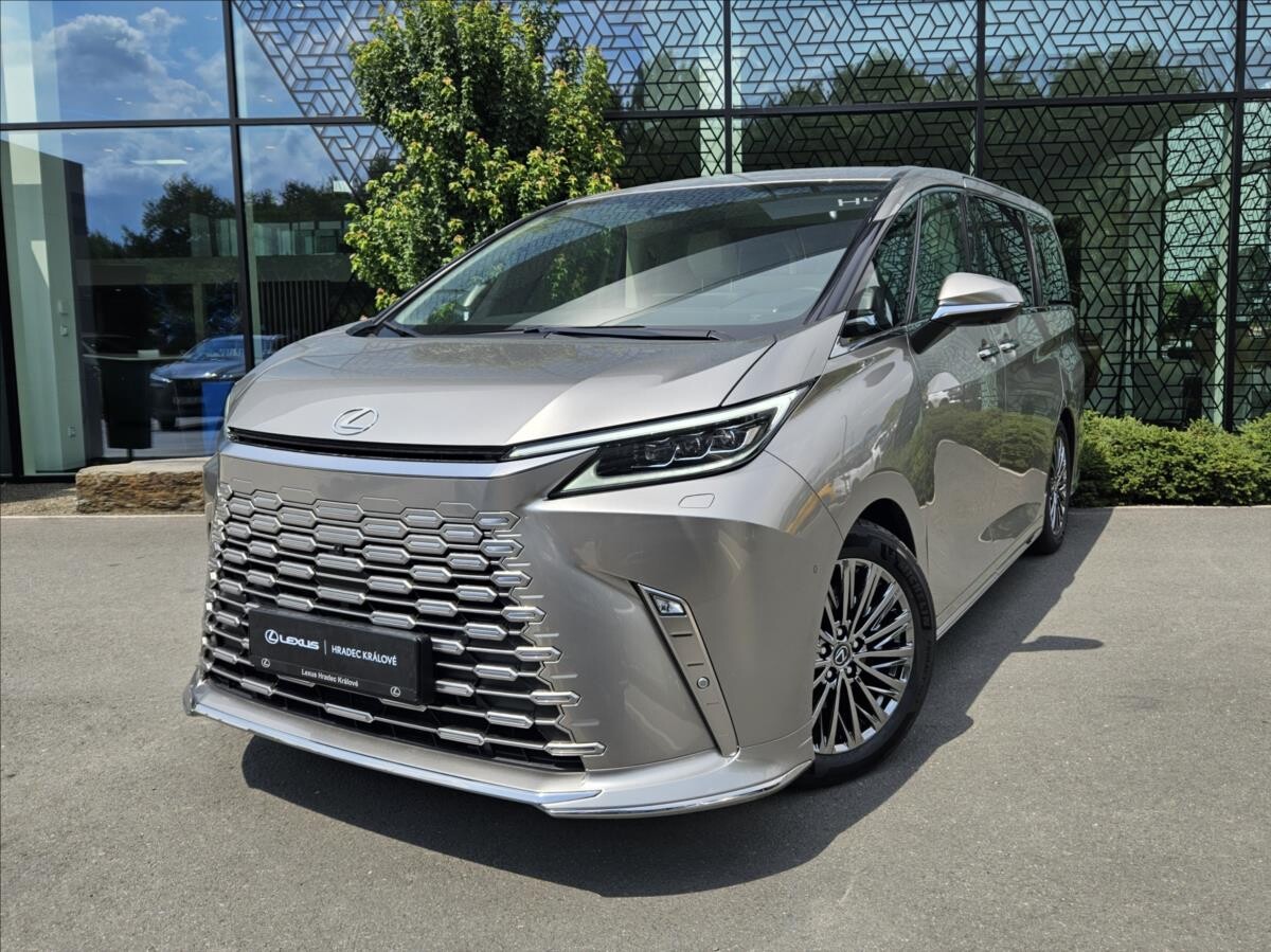 Lexus LM