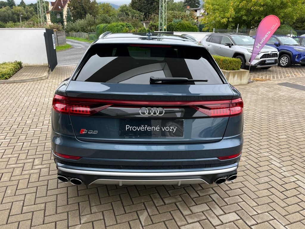 Audi SQ8