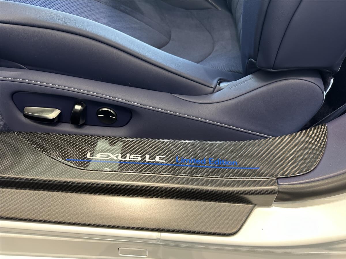 Lexus LC