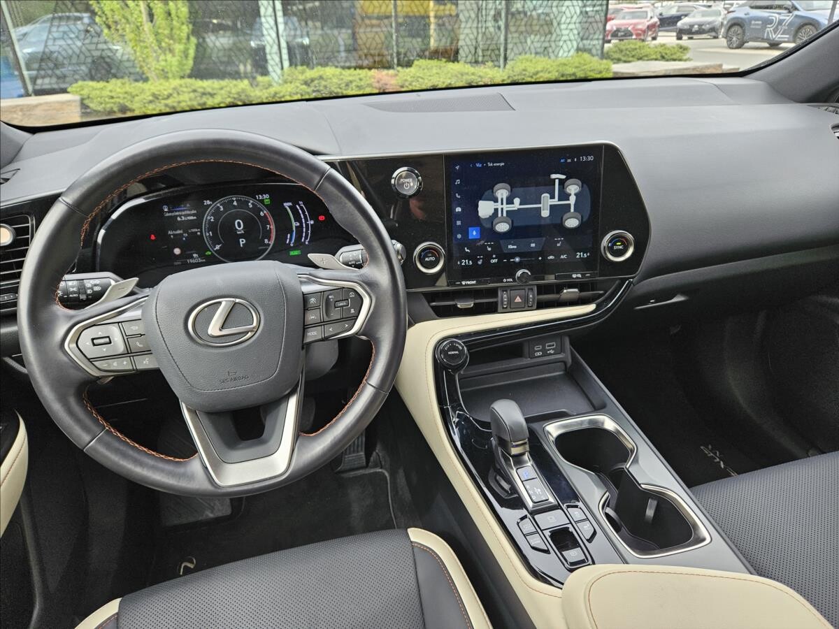 Lexus NX