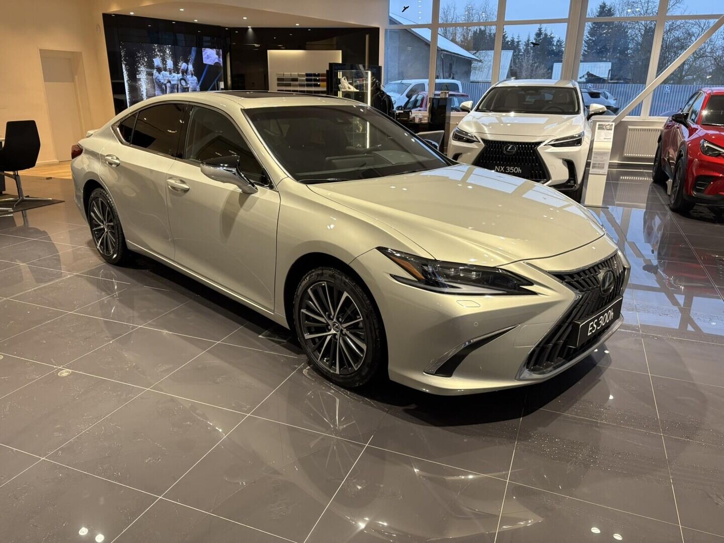 Lexus ES