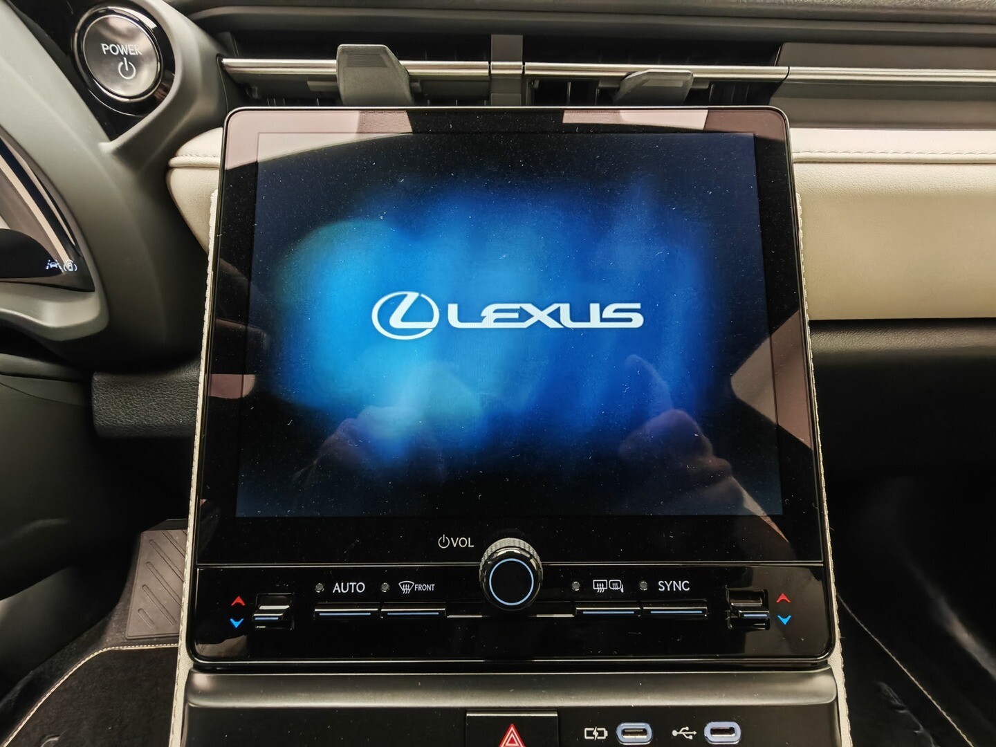 Lexus LBX