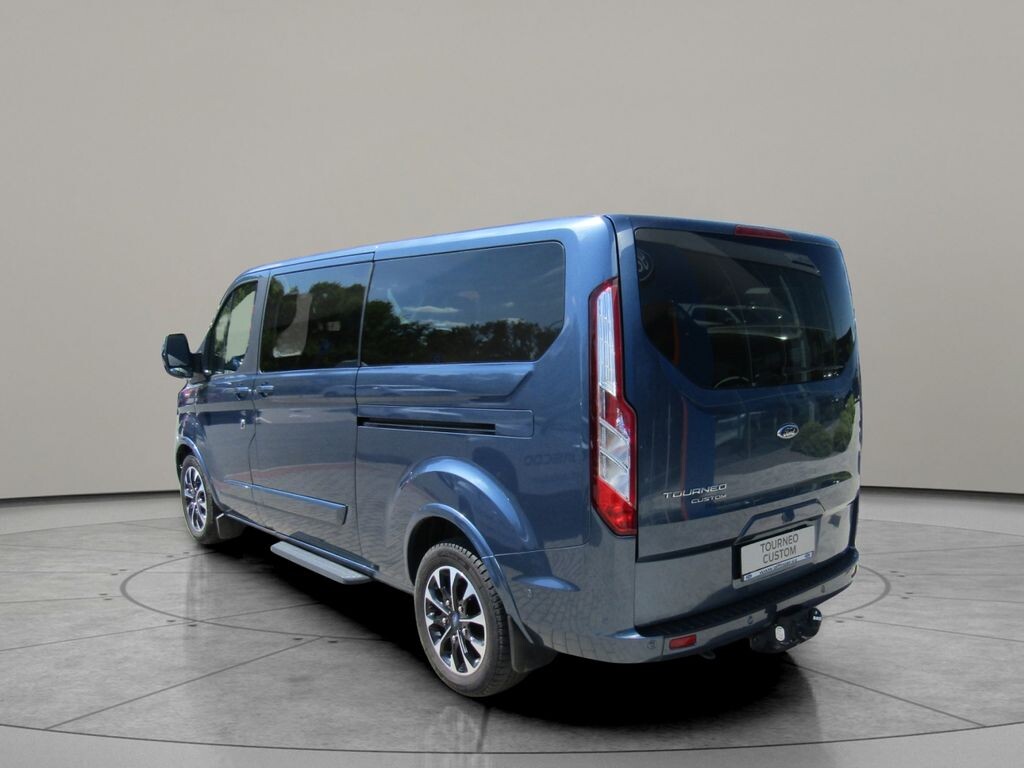 Ford Tourneo Custom