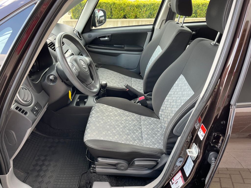 Suzuki SX4