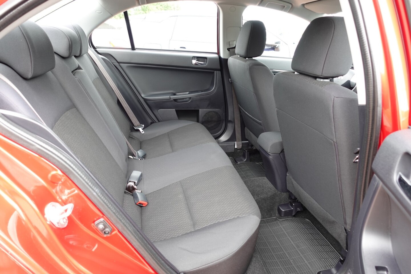 Mitsubishi Lancer