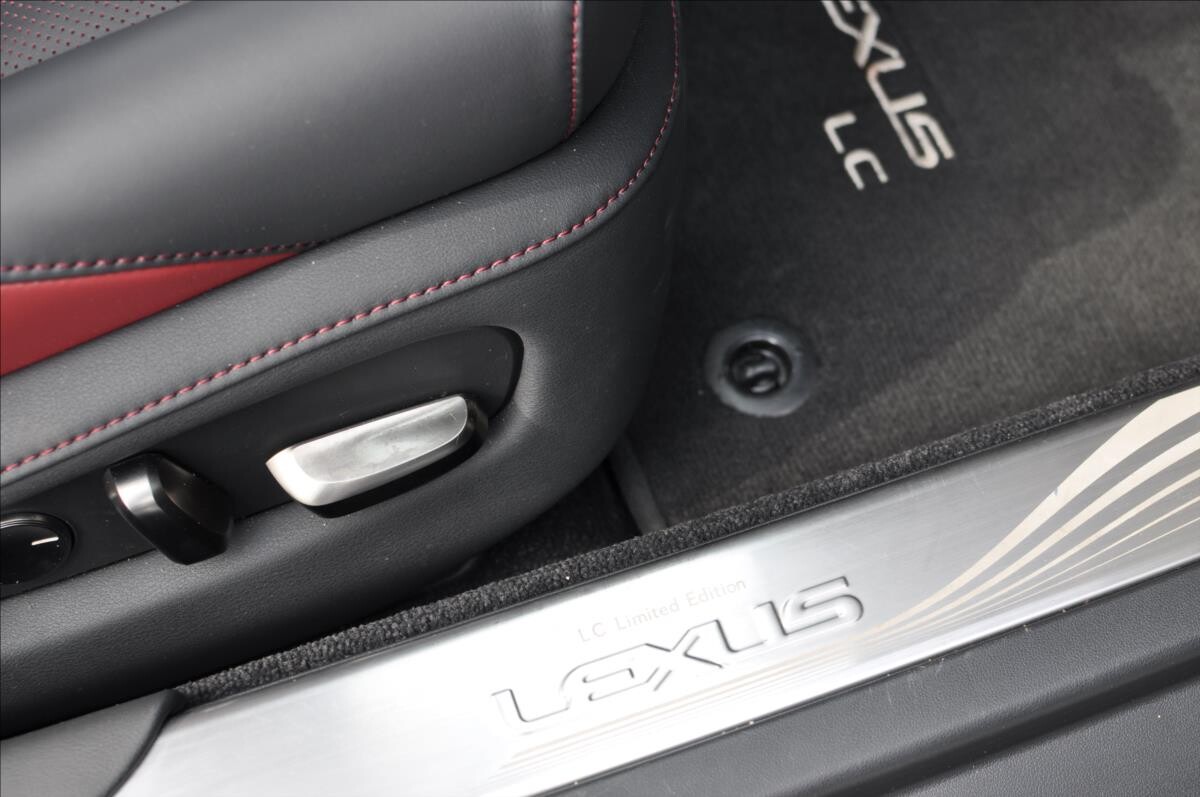 Lexus LC