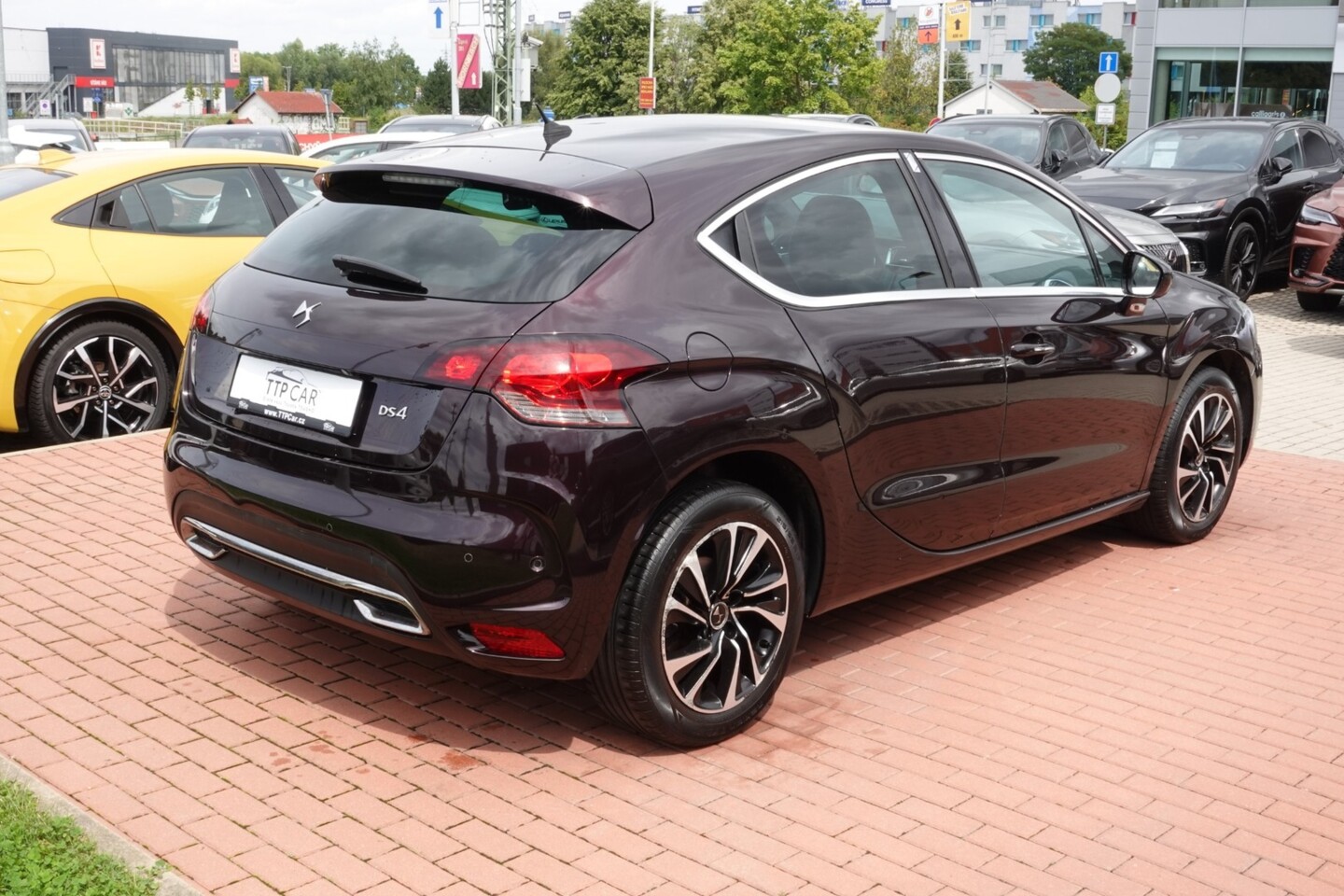 DS Automobiles DS 4