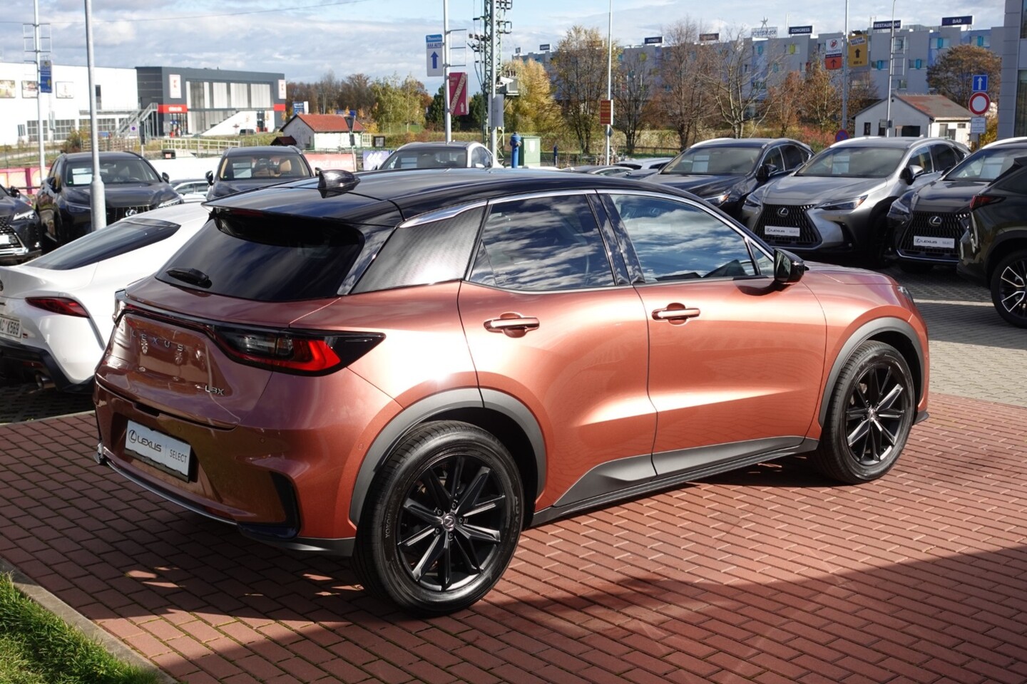 Lexus LBX