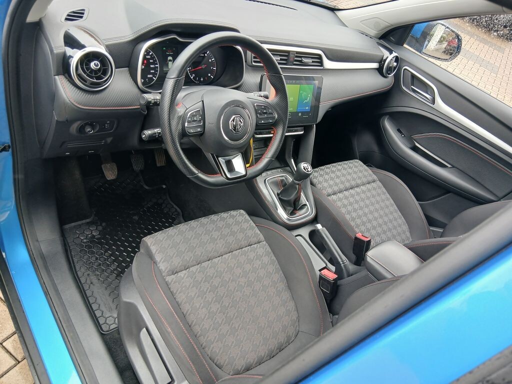 MG ZS