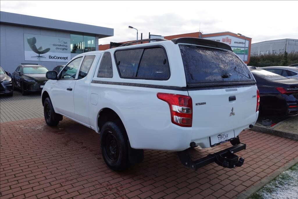 Mitsubishi L200