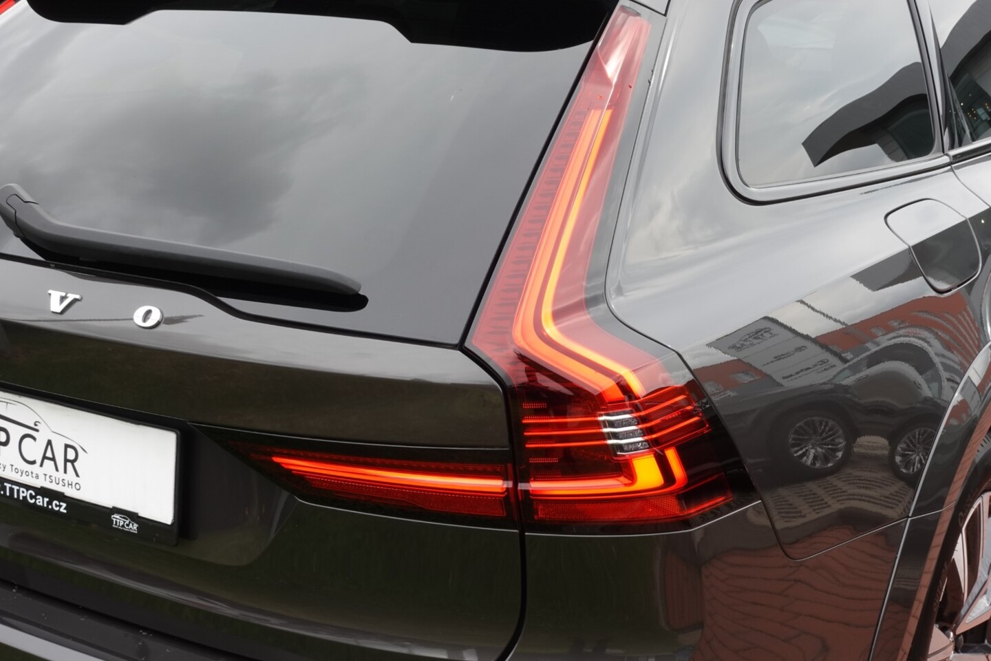 Volvo V90 Cross Country
