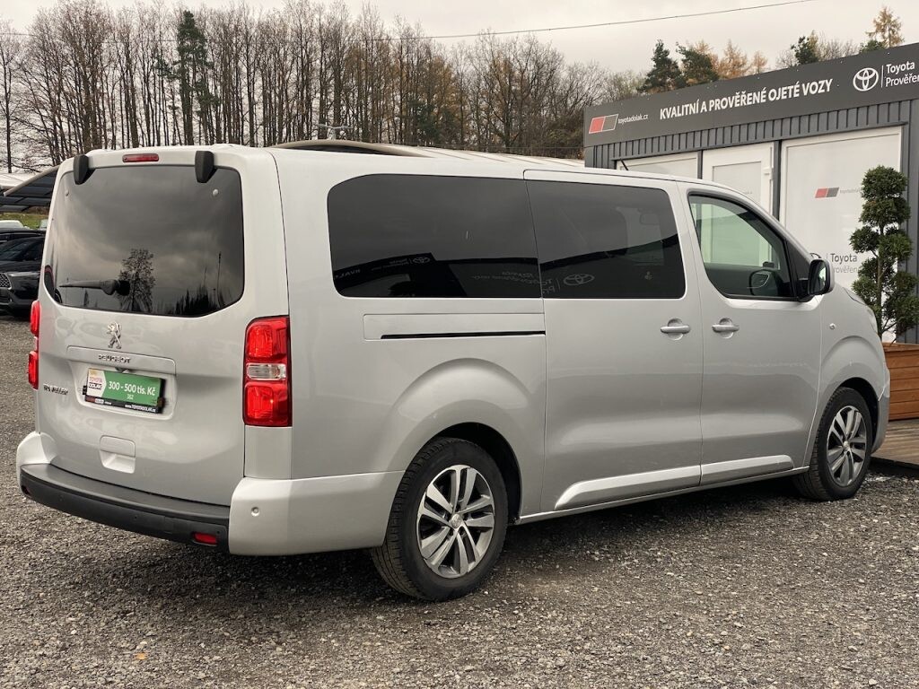 Peugeot Traveller