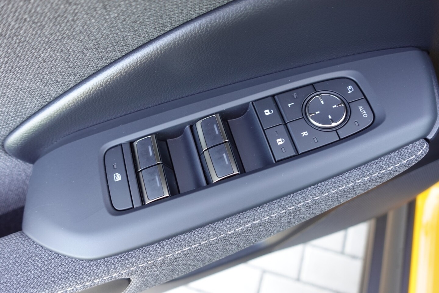 Lexus LBX