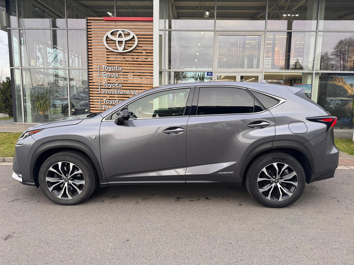 Lexus NX