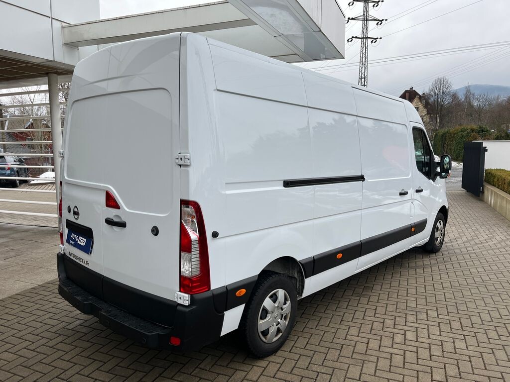 Nissan Interstar