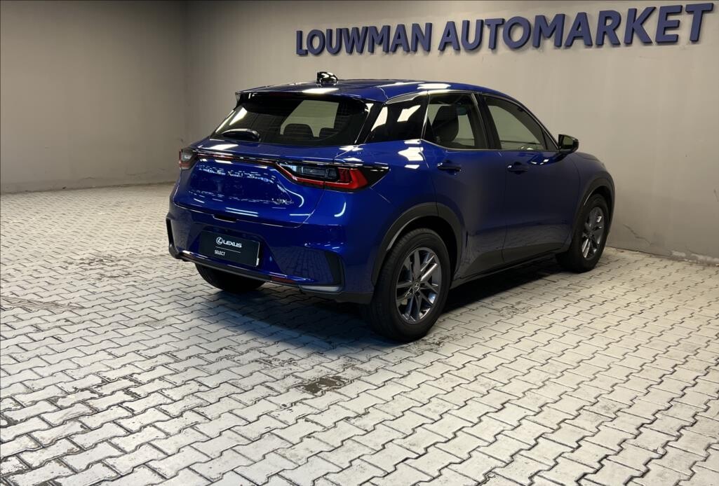 Lexus LBX