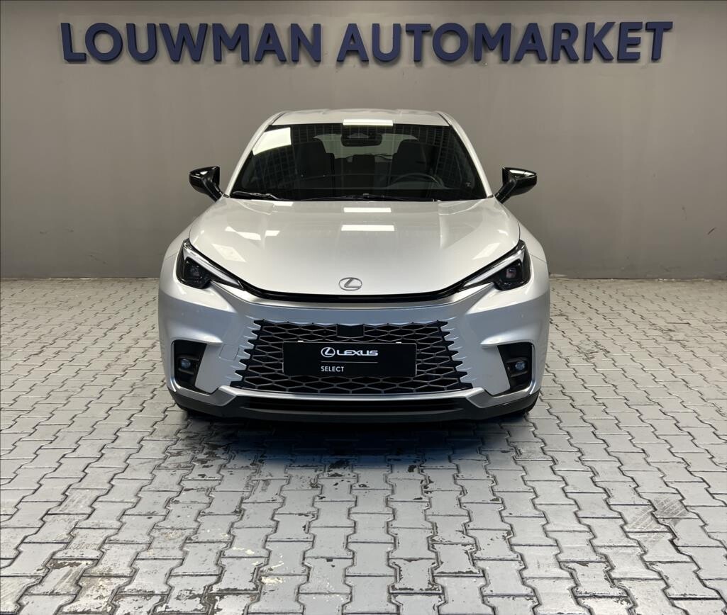 Lexus LBX