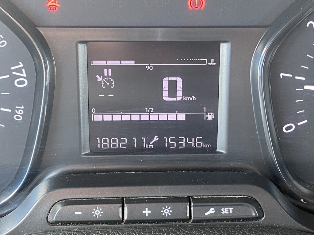 Peugeot Traveller