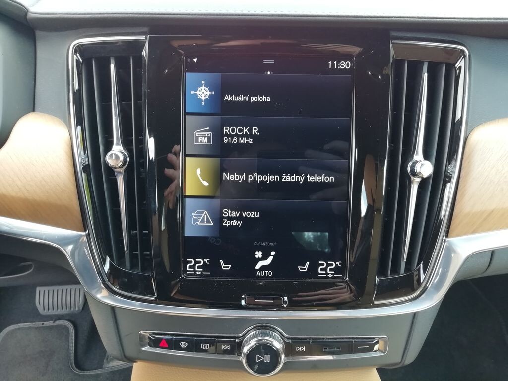 Volvo V90