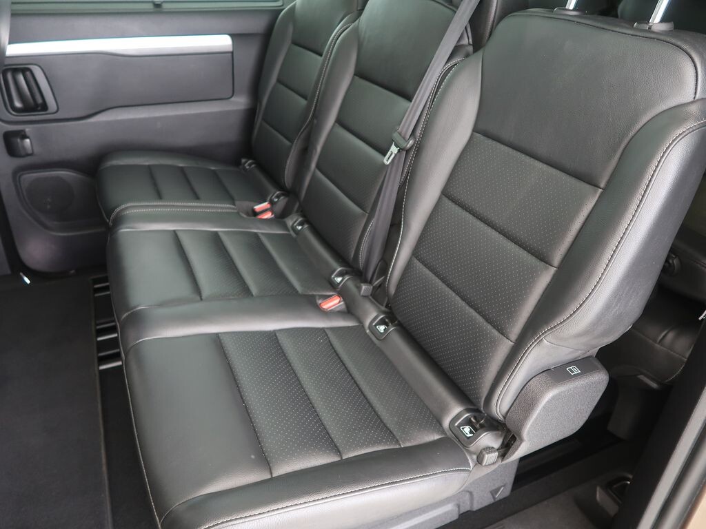 Peugeot Traveller
