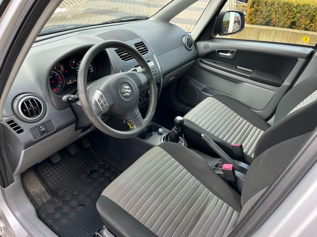 Suzuki SX4